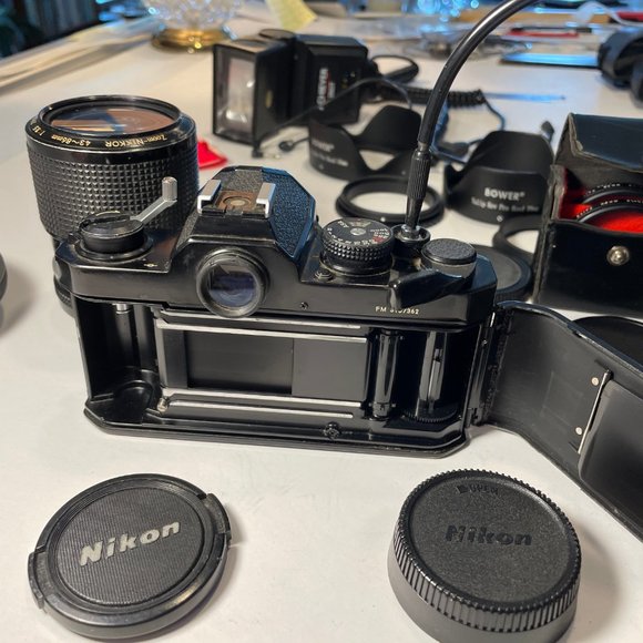NIKON FM Vintage Black Body camera w 2 LENSES & many accessories - Picture 7 of 16